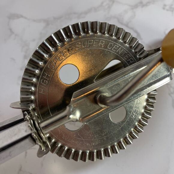 Vintage 1940’s Ekco Handheld Mixer - Picture 6 of 8